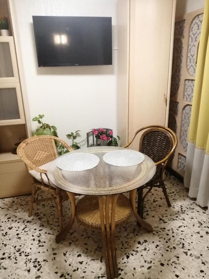 Magnifique Studio Non Fumeur Pres De La Gare 베지에 외부 사진